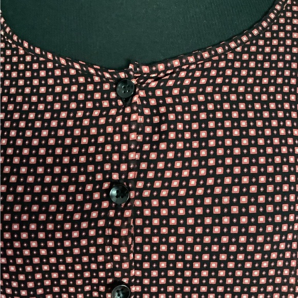 Light and flowy blouse - Picture 4 of 6